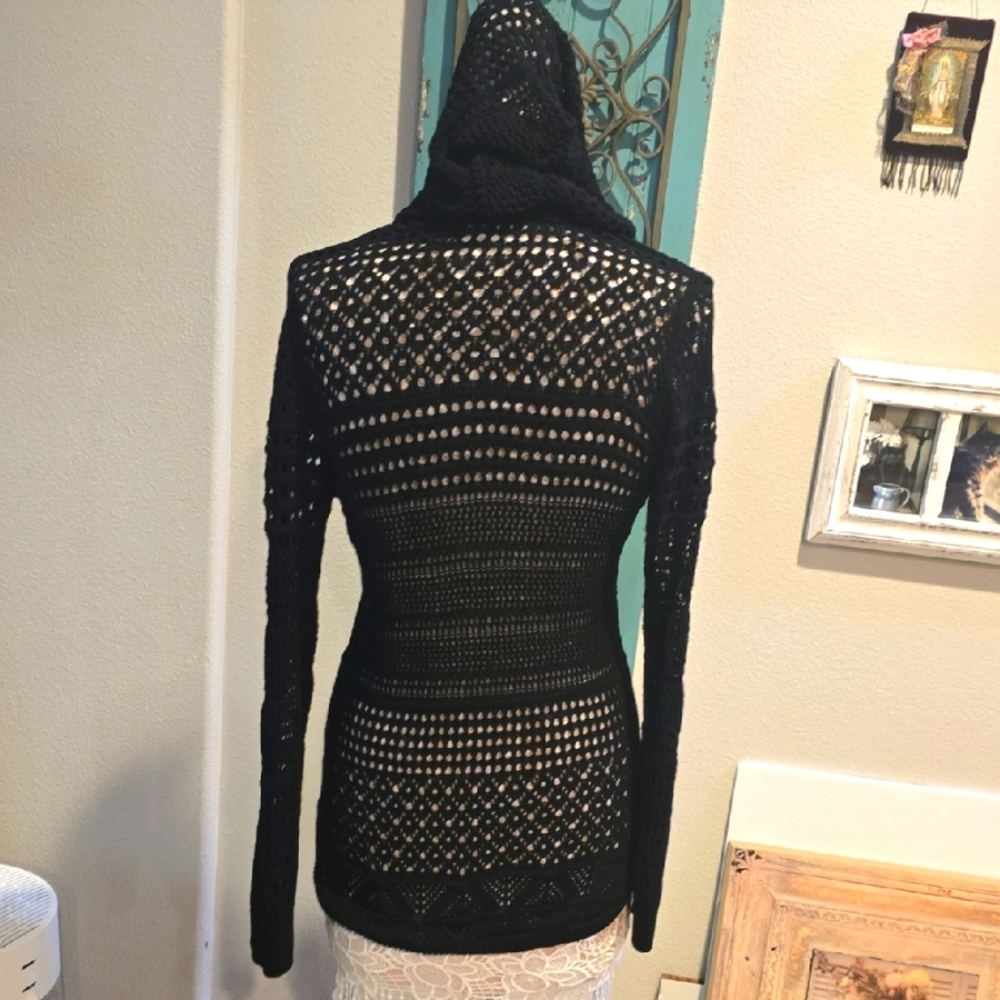 🌹Anthropologie Black Crochet Hooded Swimsuit Cover - Picture 6 of 7